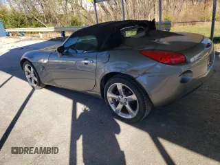2006 Pontiac Solstice z VIN 1G2MB33BX6Y109591, wystawiony jako Copart lot #80684234 z przebiegiem 90 032 mil mil oraz Czysty tytuł • Clean title. Historia ofert i sprzedaży dostępna na DreamBid. Obrazek 2.