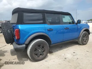 2023 Ford Bronco with VIN 1FMDE5DH1PLA85211, listed as a Copart auction lot 54754075 with 33,535 mi miles and Salvage Title. Bid and sale history available at DreamBid. Image 3.