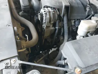 2014 Cadillac Escalade Premium z VIN 1GYS3CEF9ER205389, wystawiony jako IAAI lot #42962041 z przebiegiem 184 990 mil mil oraz . Historia ofert i sprzedaży dostępna na DreamBid. Obrazek 25.