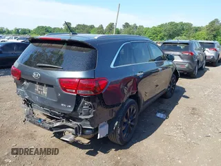 2020 Kia Sorento EX z VIN 5XYPHDA51LG706563, wystawiony jako IAAI lot #39526327 z przebiegiem 36 833 mil mil oraz . Historia ofert i sprzedaży dostępna na DreamBid. Obrazek 4.