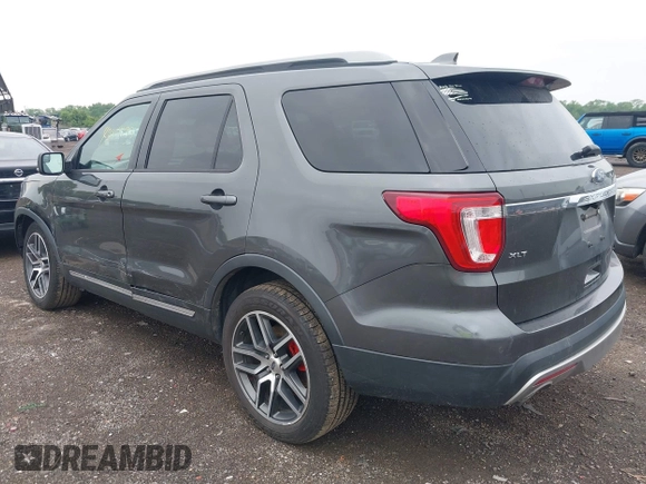 2017 Ford Explorer XLT z VIN 1FM5K8D85HGA57257, wystawiony jako IAAI lot #42439133 z przebiegiem 253 750 mil mil oraz . Historia ofert i sprzedaży dostępna na DreamBid. Obrazek 3.