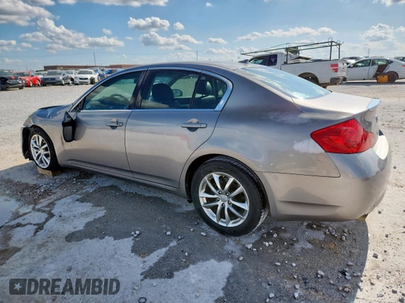 2008 Infiniti G35 Journey z VIN JNKBV61E08M211466, wystawiony jako Copart lot #62117765 z przebiegiem 176 404 mil mil oraz Szkoda całkowita • Salvage title. Historia ofert i sprzedaży dostępna na DreamBid. Obrazek 2.