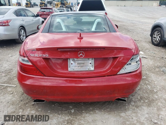 2015 Mercedes-Benz SLK 250 с VIN WDDPK4HA2FF097422, выставлен на аукционе Copart как лот 53867665 с пробегом 106 390 миль миль и Списание • Salvage title. История ставок и продаж доступна на DreamBid. Изображение 6.