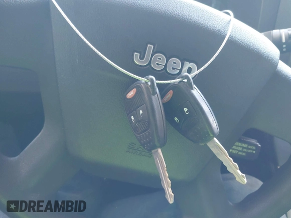 2007 Jeep Compass Sport with VIN 1J8FF47WX7D211695, listed as a IAAI auction lot 41839810 with 72,582 mi miles. Bid and sale history available at carsss.com. Image 11.