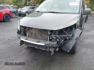 2010 Volkswagen Routan SE z VIN 2V4RW3D15AR333236, wystawiony jako IAAI lot #42020704 z przebiegiem 117 144 mil mil oraz . Historia ofert i sprzedaży dostępna na DreamBid. Obrazek 6.