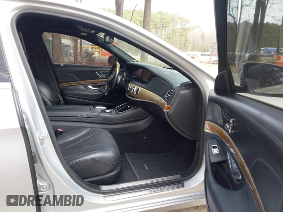 2015 Mercedes-Benz S-Class S 550 with VIN WDDUG8CBXFA151686, listed as a IAAI auction lot 41770180 with 132,516 mi miles. Bid and sale history available at carsss.com. Image 5.
