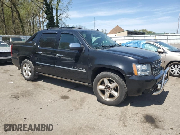 2013 Chevrolet Avalanche LTZ with VIN 3GNTKGE76DG223917, listed as a Copart auction lot 54207885 with 134,269 mi miles and Salvage title. Bid and sale history available at DreamBid. Image 4.