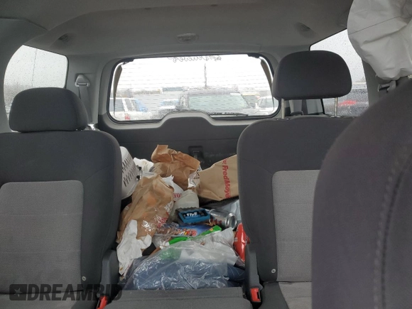 2004 Ford Expedition Special Service with VIN 1FMFU16L04LB41687, listed as a Copart auction lot 49304785 with 201,059 mi miles and Salvage title. Bid and sale history available at DreamBid. Image 10.