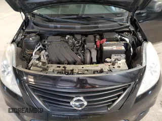 2012 Nissan Versa SV z VIN 3N1CN7AP1CL914898, wystawiony jako Copart lot #59397885 z przebiegiem 85 500 mil mil oraz Szkoda całkowita • Salvage title. Historia ofert i sprzedaży dostępna na DreamBid. Obrazek 11.