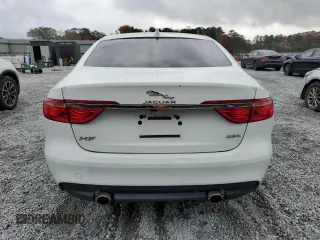 2016 Jaguar XF 35t Premium with VIN SAJBD4BV5GCY06116, listed as a Copart auction lot 82461924 with 98,609 mi miles and Clean Title. Bid and sale history available at carsss.com. Image 6.