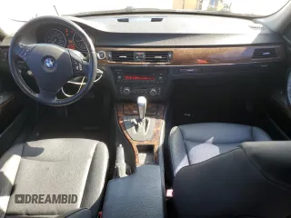 2009 BMW 3 Series 328i z VIN WBAPH57559NL79032, wystawiony jako Copart lot #52024355 z przebiegiem 115 036 mil mil oraz Szkoda całkowita • Salvage title. Historia ofert i sprzedaży dostępna na DreamBid. Obrazek 8.