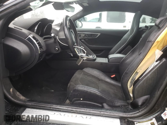 2019 Jaguar F-Type with VIN SAJDD1EV5KCK60915, listed as a Copart auction lot 85335414 with 31,735 mi miles and Salvage Title. Bid and sale history available at DreamBid. Image 7.