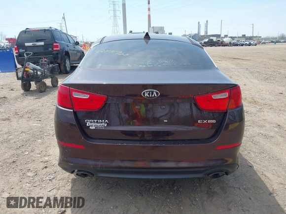 2014 Kia Optima EX z VIN 5XXGN4A77EG338455, wystawiony jako IAAI lot #42071765 z przebiegiem 136 331 mil mil oraz . Historia ofert i sprzedaży dostępna na DreamBid. Obrazek 16.