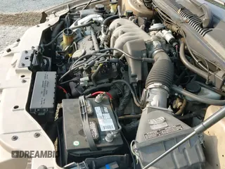 1996 Ford Taurus GL z VIN 1FALP52UXTG106219, wystawiony jako IAAI lot #43140766 z przebiegiem 152 386 mil mil oraz . Historia ofert i sprzedaży dostępna na DreamBid. Obrazek 14.
