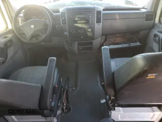 2007 Dodge Sprinter Passenger with VIN WD8PE745675180018, listed as a Copart auction lot 87104844 with Not Provided miles and Salvage Title. Bid and sale history available at carsss.com. Image 8.