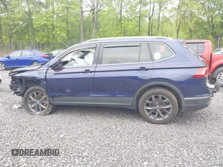 2022 Volkswagen Tiguan SE с VIN 3VV2B7AX1NM165598, выставлен на аукционе IAAI как лот 42321305 с пробегом 43 483 миль миль и . История ставок и продаж доступна на DreamBid. Изображение 14.