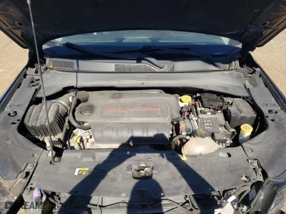 2018 Jeep Compass Latitude with VIN 3C4NJDBB2JT135008, listed as a Copart auction lot 58901864 with 67,596 mi miles and Salvage Title. Bid and sale history available at carsss.com. Image 13.