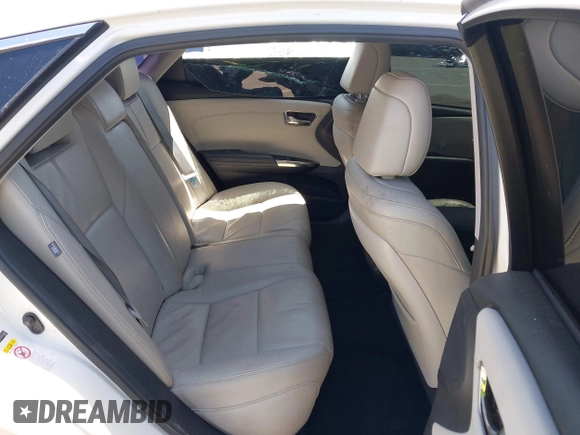 2017 Toyota Avalon XLE z VIN 4T1BK1EB2HU250987, wystawiony jako IAAI lot #42080162 z przebiegiem 71 118 mil mil oraz . Historia ofert i sprzedaży dostępna na DreamBid. Obrazek 8.