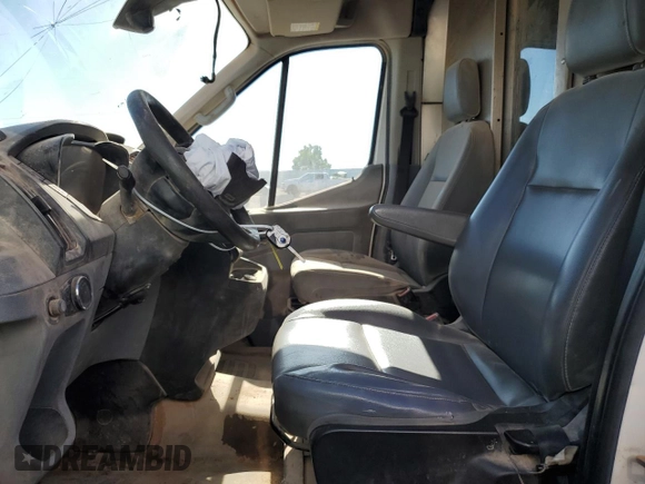 2019 Ford Transit Cargo с VIN 1FTBW3XG7KKA00399, выставлен на аукционе Copart как лот 57428165 с пробегом Не указан миль и Списание • Salvage title. История ставок и продаж доступна на DreamBid. Изображение 7.