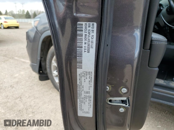2020 Jeep Cherokee Lux z VIN 1C4PJLLX3LD632039, wystawiony jako Copart lot #54163895 z przebiegiem 101 897 mil mil oraz Szkoda całkowita • Salvage title. Historia ofert i sprzedaży dostępna na DreamBid. Obrazek 12.