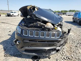 2020 Jeep Compass Latitude with VIN 3C4NJCBB3LT126542, listed as a Copart auction lot 52510575 with 17,246 mi miles and Salvage title. Bid and sale history available at DreamBid. Image 5.