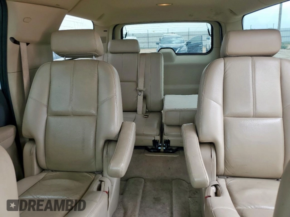 2008 Chevrolet Suburban 2LT with VIN 3GNFC16098G119713, listed as a Copart auction lot 62427785 with 278,656 mi miles and Clean title. Bid and sale history available at DreamBid. Image 10.