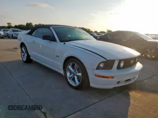 2008 Ford Mustang GT Deluxe with VIN 1ZVHT85H585202545, listed as a Copart auction lot 60884135 with 64,942 mi miles and Salvage title. Bid and sale history available at DreamBid. Image 4.