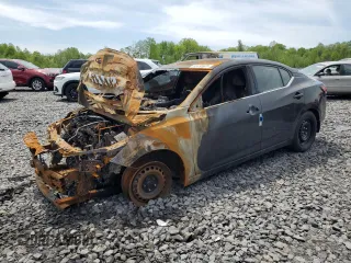 2025 Nissan Sentra S z VIN 3N1AB8BV2SY291828, wystawiony jako Copart lot #56495925 z przebiegiem Nie podano mil oraz Szkoda całkowita • Salvage title. Historia ofert i sprzedaży dostępna na DreamBid. Obrazek 1.