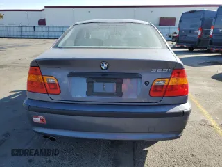 2003 BMW 3 Series 325i with VIN WBAAZ33413PH34071, listed as a Copart auction lot 78756194 with 136,117 mi miles and Clean Title. Bid and sale history available at carsss.com. Image 6.