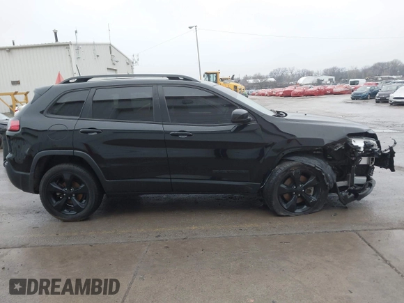 2019 Jeep Cherokee Latitude Plus z VIN 1C4PJLLB8KD396345, wystawiony jako IAAI lot #41201994 z przebiegiem 63 947 mil mil oraz . Historia ofert i sprzedaży dostępna na DreamBid. Obrazek 14.