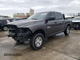 2016 Ram 1500 Tradesman z VIN 1C6RR6KM4GS195302, wystawiony jako Copart lot #70864124 z przebiegiem 124 149 mil mil oraz Szkoda całkowita • Salvage title. Historia ofert i sprzedaży dostępna na DreamBid. Obrazek 1.