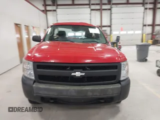 2008 Chevrolet Silverado 1500 1LT with VIN 1GCEK14008E131895, listed as a IAAI auction lot 41976247 with 178,669 mi miles and . Bid and sale history available at DreamBid. Image 12.