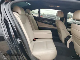 2012 BMW 7 Series 750Li z VIN WBAKB8C54CC448069, wystawiony jako Copart lot #59104045 z przebiegiem 129 883 mil mil oraz Szkoda całkowita • Salvage title. Historia ofert i sprzedaży dostępna na DreamBid. Obrazek 10.