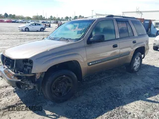 2003 Chevrolet TrailBlazer LS with VIN 1GNDS13S332161568, listed as a IAAI auction lot 41874667 with 1 mi miles. Bid and sale history available at carsss.com. Image 2.