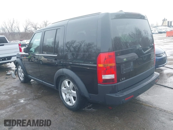 2007 Land Rover LR3 HSE with VIN SALAG25467A434055, listed as a IAAI auction lot 41563986 with 134,441 mi miles. Bid and sale history available at carsss.com. Image 3.