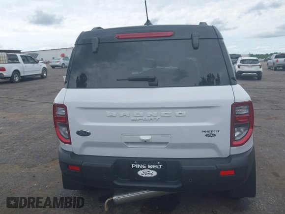 2025 Ford Bronco Sport Outer Banks with VIN 3FMCR9CN7SRE28578, listed as a IAAI auction lot 42355247 with 2,961 mi miles and . Bid and sale history available at DreamBid. Image 17.