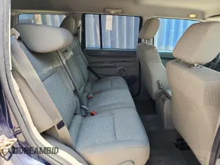 2006 Jeep Commander z VIN 1J8HG48K16C257633, wystawiony jako Copart lot #64315415 z przebiegiem 145 638 mil mil oraz Nie do naprawy • Non repairable. Historia ofert i sprzedaży dostępna na DreamBid. Obrazek 11.