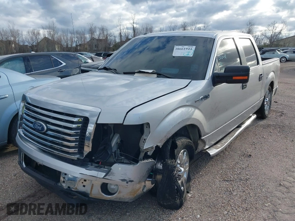 2011 Ford F-150 XL with VIN 1FTFW1CF8BFB09806, listed as a IAAI auction lot 38661944 with 1 mi miles. Bid and sale history available at carsss.com. Image 2.