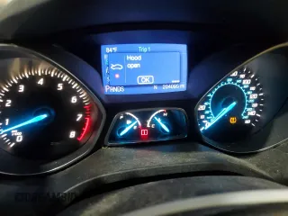 2013 Ford Escape SE z VIN 1FMCU9G93DUA69673, wystawiony jako Copart lot #61017055 z przebiegiem 204 095 mil mil oraz Czysty tytuł • Clean title. Historia ofert i sprzedaży dostępna na DreamBid. Obrazek 9.