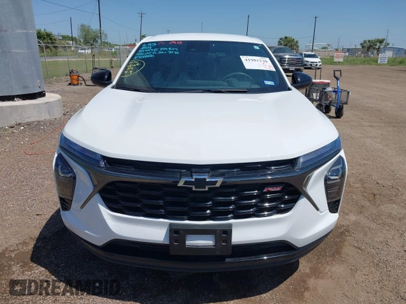2024 Chevrolet Trax 1RS with VIN KL77LGE27RC165979, listed as a IAAI auction lot 41981230 with 1 mi miles. Bid and sale history available at carsss.com. Image 6.