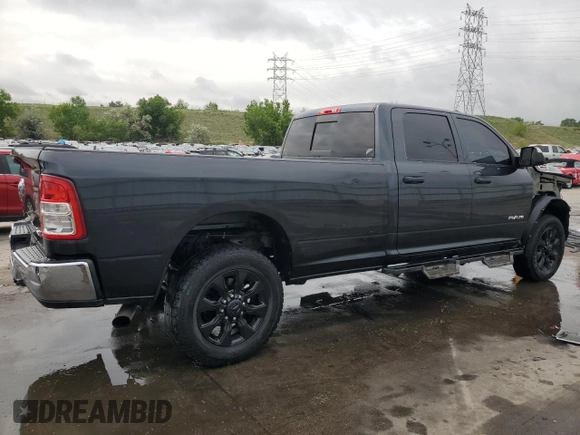 2020 Ram 2500 Tradesman z VIN 3C6UR5HL6LG206160, wystawiony jako Copart lot #58963485 z przebiegiem 111 722 mil mil oraz Szkoda całkowita • Salvage title. Historia ofert i sprzedaży dostępna na DreamBid. Obrazek 3.