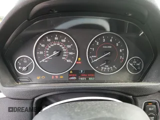 2016 BMW 3 Series 328i xDrive z VIN WBA8E3C57GK501878, wystawiony jako Copart lot #85206404 z przebiegiem 116 074 mil mil oraz Szkoda całkowita • Salvage title. Historia ofert i sprzedaży dostępna na DreamBid. Obrazek 9.