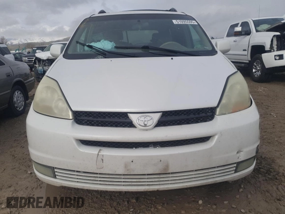 2004 Toyota Sienna XLE with VIN 5TDZA22C14S120092, listed as a Copart auction lot 51095595 with 0 mi miles and Salvage Title. Bid and sale history available at carsss.com. Image 5.