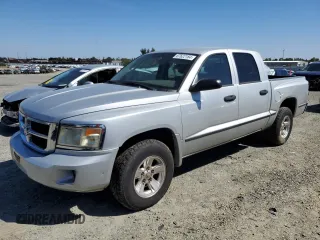 2008 Dodge Dakota SLT with VIN 1D7HE48K48S506258, listed as a Copart auction lot 67622184 with 257,877 mi miles and Clean title. Bid and sale history available at DreamBid. Image 1.