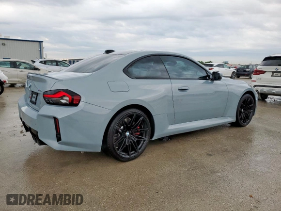 2024 BMW M2 z VIN 3MF13DM04R8E82744, wystawiony jako Copart lot #54774895 z przebiegiem 6 974 mil mil oraz Szkoda całkowita • Salvage title. Historia ofert i sprzedaży dostępna na DreamBid. Obrazek 3.