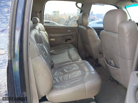 2002 Chevrolet Silverado 2500HD LS with VIN 1GCHK23U72F135032, listed as a IAAI auction lot 41674140 with NaN miles. Bid and sale history available at carsss.com. Image 8.