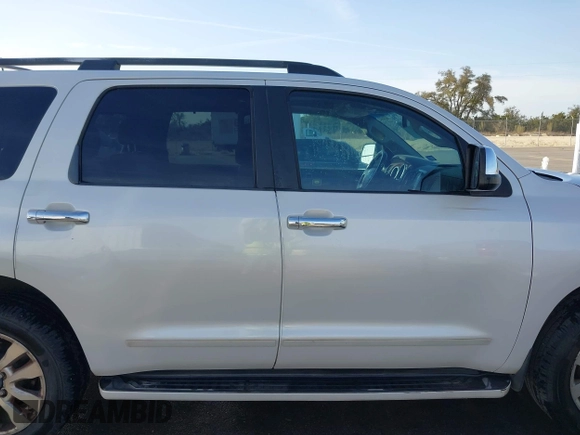 2008 Toyota Sequoia Platinum with VIN 5TDZY67A78S007926, listed as a IAAI auction lot 41809919 with 291,351 mi miles. Bid and sale history available at carsss.com. Image 13.