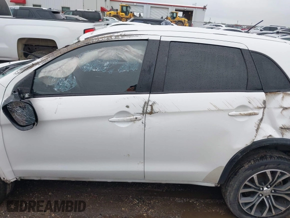 2016 Mitsubishi Outlander Sport 2.0 ES with VIN JA4AP3AU5GZ026113, listed as a IAAI auction lot 41893209 with 66,807 mi miles. Bid and sale history available at carsss.com. Image 14.
