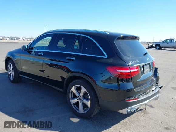 2019 Mercedes-Benz GLC with VIN WDC0G4KBXKF549538, listed as a IAAI auction lot 41878364 with 37,436 mi miles. Bid and sale history available at carsss.com. Image 3.