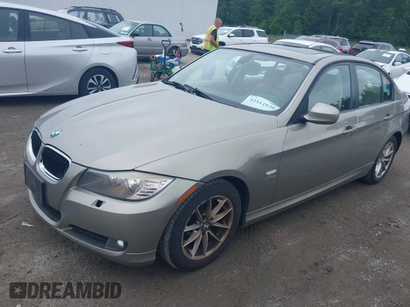 2010 BMW 3 Series 328i xDrive with VIN WBAPK5C56AA647928, listed as a IAAI auction lot 42511930 with 149,584 mi miles and . Bid and sale history available at DreamBid. Image 2.